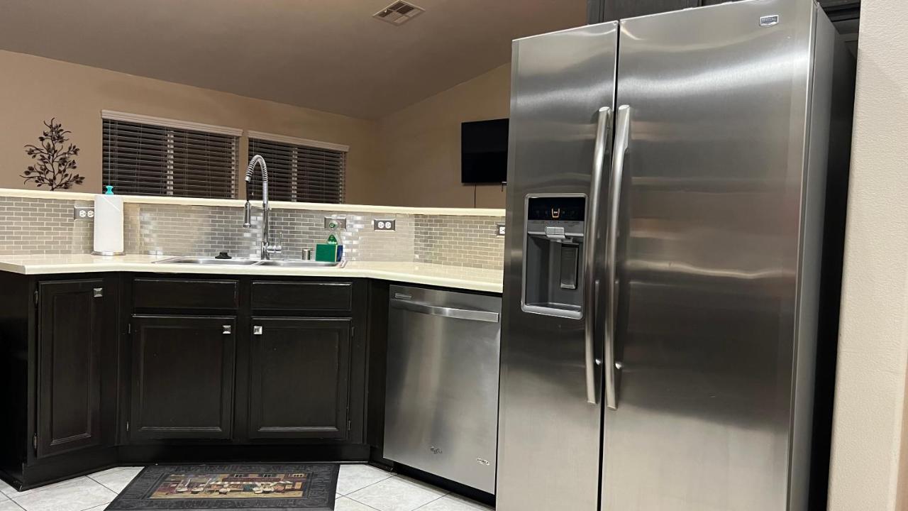 Sweet Spacious 5 Bdrm Home With Pool Λας Βέγκας Εξωτερικό φωτογραφία